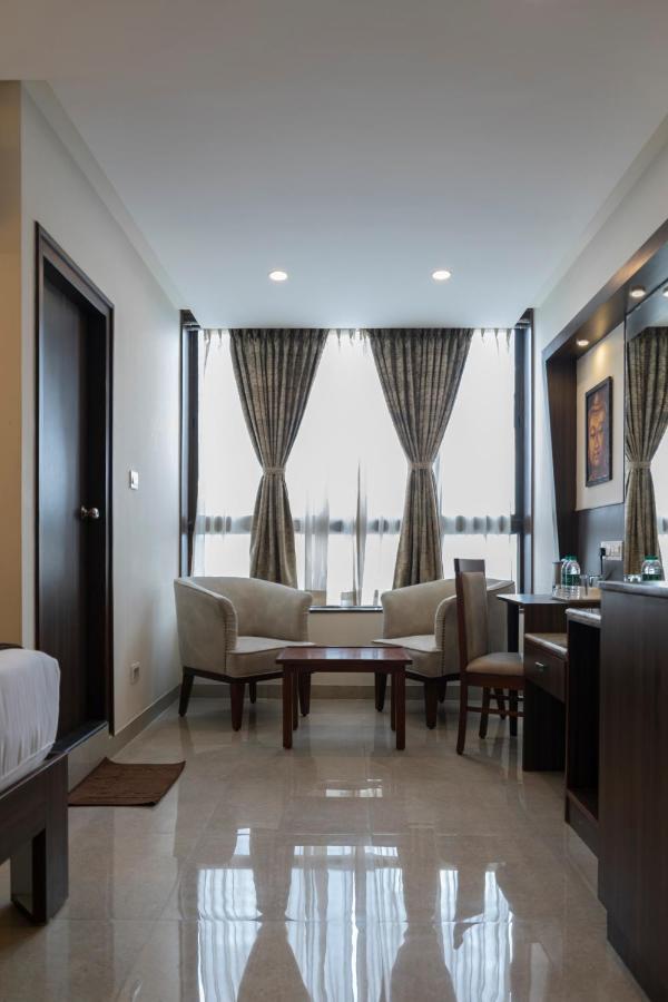 Hotel Dasya - Formerly Nice Stay The Business Hotel 班加罗尔 外观 照片