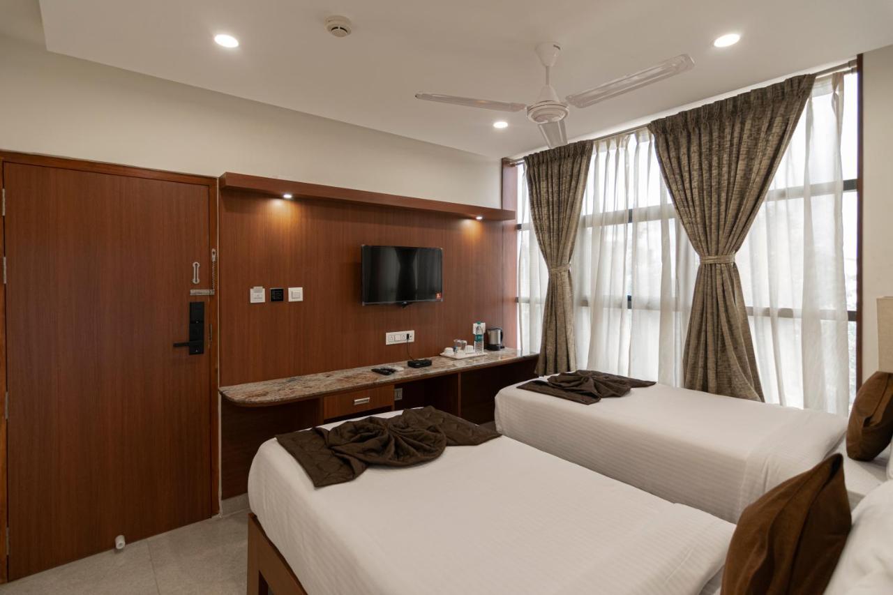 Hotel Dasya - Formerly Nice Stay The Business Hotel 班加罗尔 外观 照片