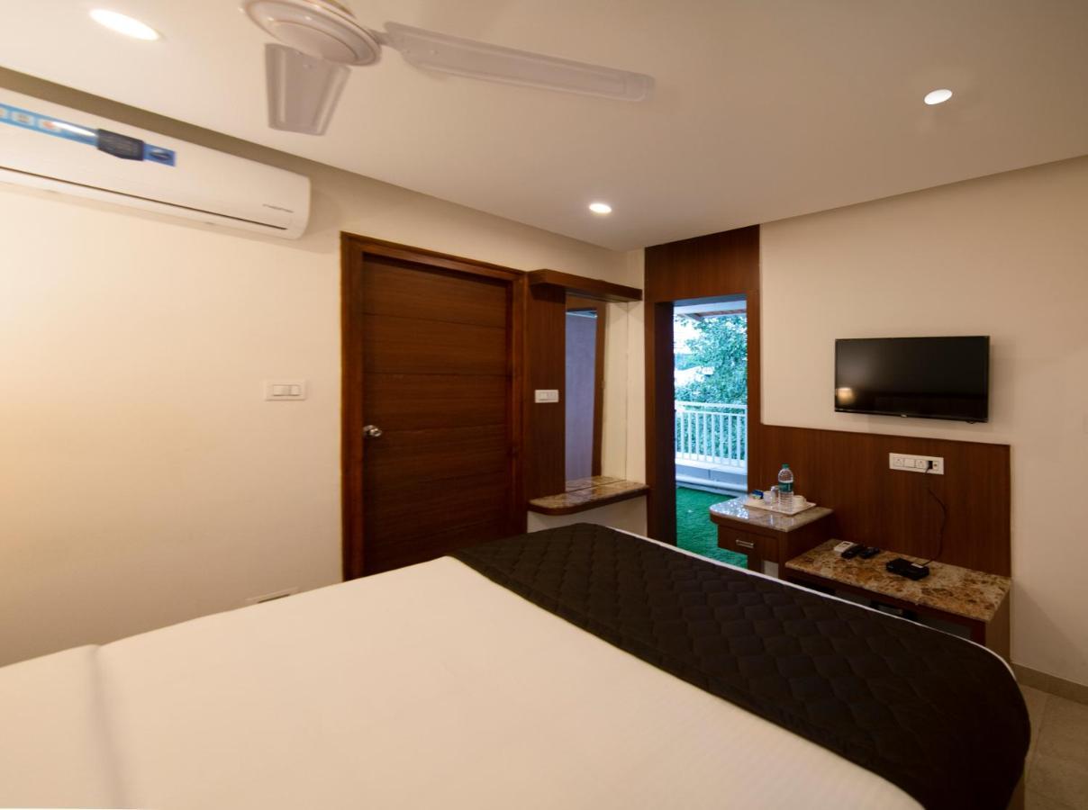 Hotel Dasya - Formerly Nice Stay The Business Hotel 班加罗尔 外观 照片